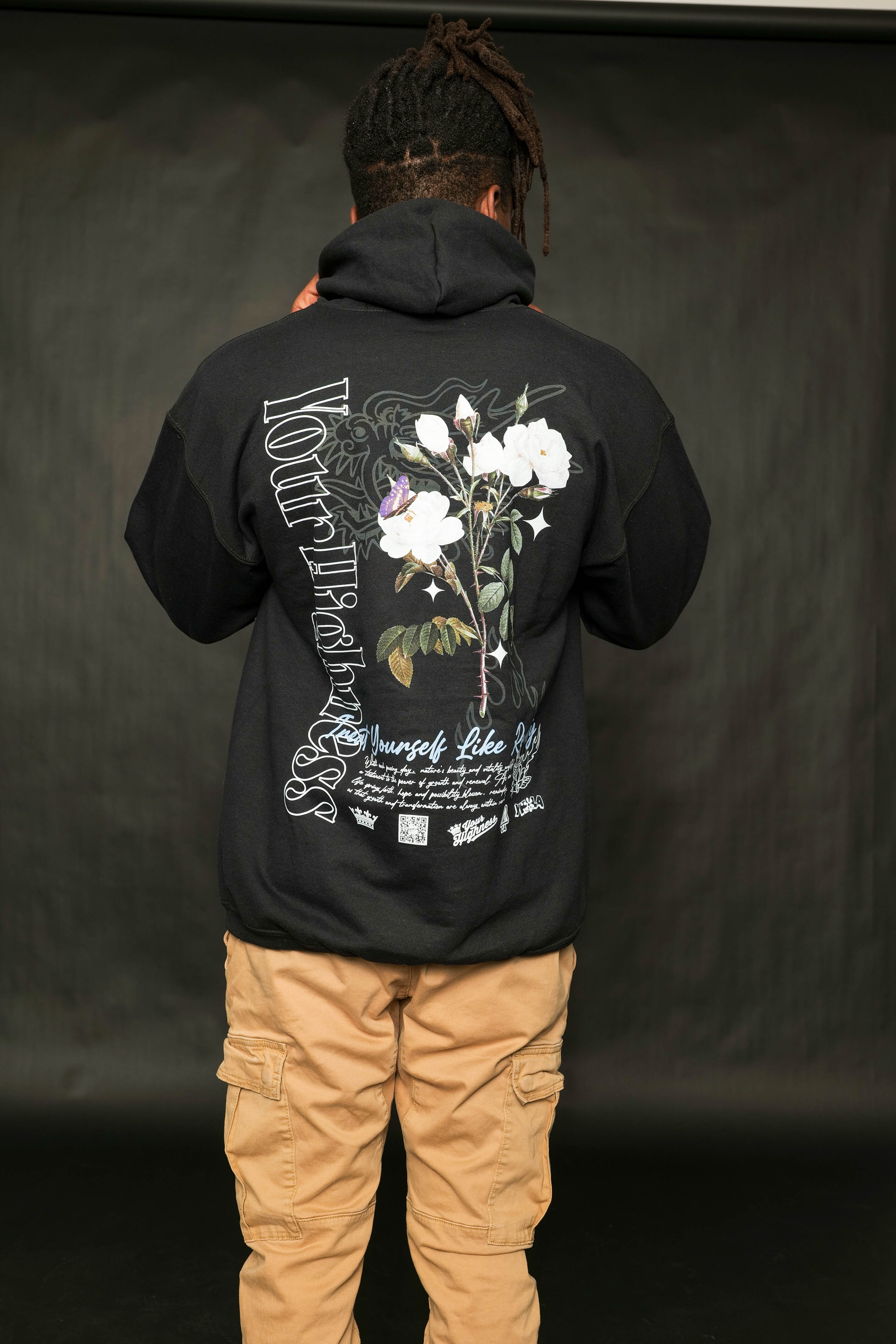 Camellia Zip Hoodie Black